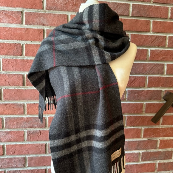 •Burberry Grey Check Cashmere Scarf Unisex 12”x70”Made In Scotland NWOT - Picture 8 of 12